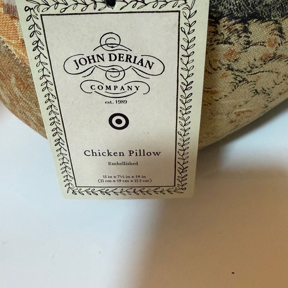 Decorative Chicken Pillow. NWT - Picture 2 of 8